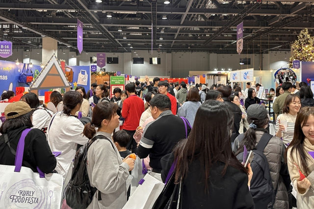 [르포] 오감 충족 '컬리푸드페스타 2025'…컬리가 펼친 홀리데이 식탁