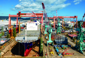 HD현대중공업, 연초부터 '1.1조' 잭팟…대형 컨테이너선 4척 수주