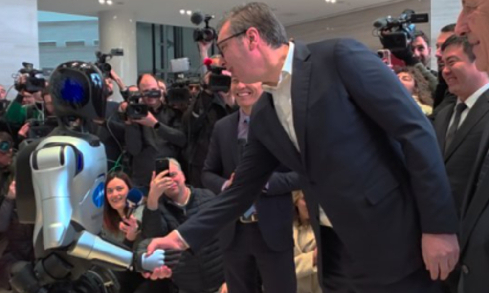 'LG 투자' 세계 1위 로봇 기업 중국 애지봇...'연산 2000대' 유럽 공장 추진