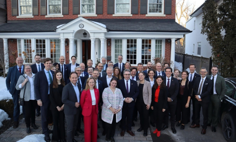 TKMS·BMW·폭스바겐 '총출동'…獨 경제사절단, 캐나다 잠수함 수주 지원 사격