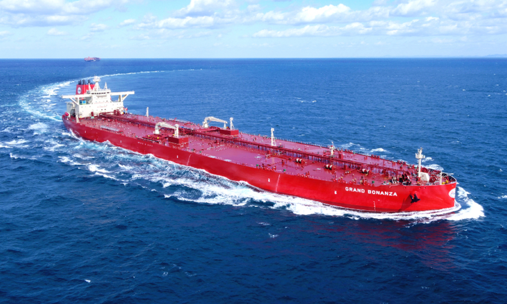 블룸버그 "휴전 없이는 호르무즈 해협 재개방 어려워"