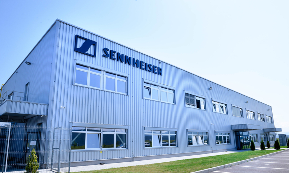 매물로 나온 전통의 '젠하이저'...삼성전자 하만 '장바구니' 들어가나