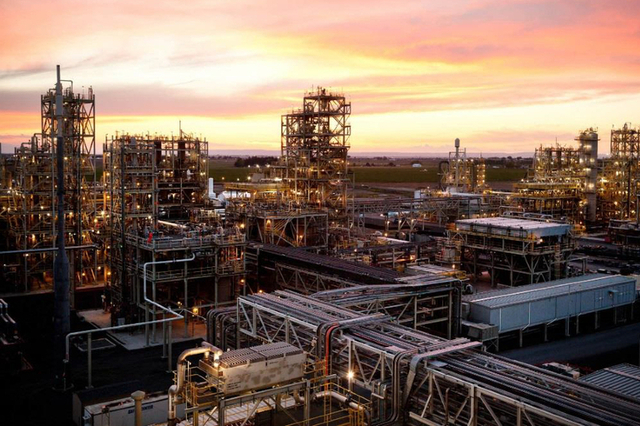 하나은행, 노르웨이 'REC실리콘' 1.1억 달러 대출 재융자…"한화 지원 지속 필요"