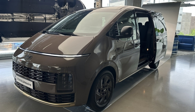 'VIP 정조준' 현대차, 프리미엄으로 중무장한 더 뉴 스타리아 리무진 출시