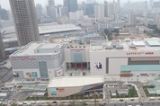 롯데백화점, 中 선양점 이달 말 문닫아...마지막 청두점 운명은?