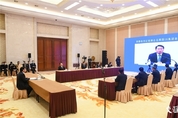 [단독] 최태원 SK 회장, 中장쑤성 명예시민 됐다…경제발전 공로 인정