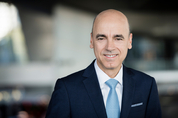 "애플카 위협 못 느껴…편안하게 잔다" BMW CFO, 협력 거부 의사