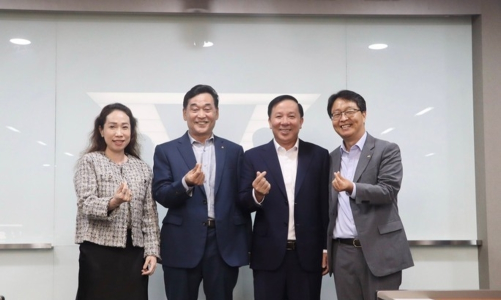 김기홍 JB금융 회장, 베트남 롱안성 대표단과 회동…인프라 투자 약속
