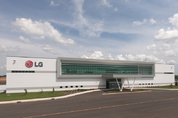 美 생활가전 꽉 잡은 삼성·LG…LG 세탁기 '호평'