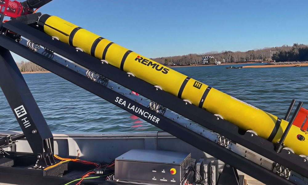'HD현대 파트너' HII, 자율 수중로봇 자동 발사·회수 시스템 시연 성공