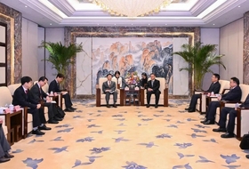 이용욱 SK온 사장, 中 옌청시 당서기와 신사업 협력 논의…글로벌 첫 공식 행보