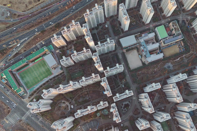 李대통령 "아직도 판단 안 서시나" 엄포 통했나...서울 강남 아파트값 둔화세 '뚜렷'