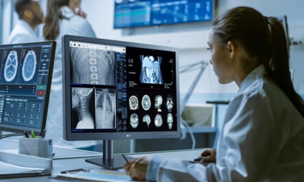 LG전자, 두바이서 'K-메디컬' 디스플레이 저력 과시…최고 해상도 진단 기기 눈길