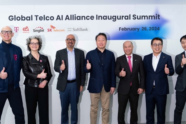 최태원 'AI 초협력' 글로벌 결실…SKT, 5개국 연합군과 500억 출자 '신텔리전스 AI' 본격 가동