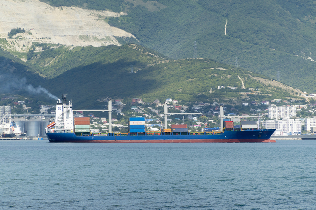 러시아 흑해 항구, 원유 선적 재개…원유 공급 대란 한숨 돌리나