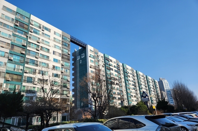 시동 거는 여의도 재건축 아파트, 현재 상황은?