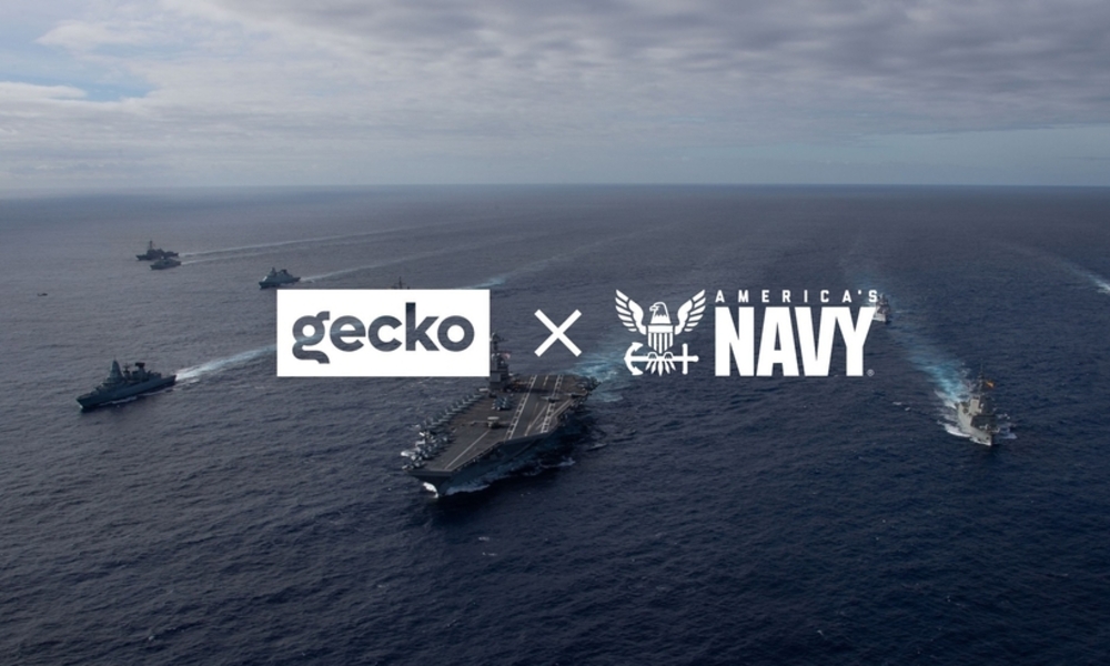 美 해군, 함정 정비에 '벽 타는 로봇' 투입