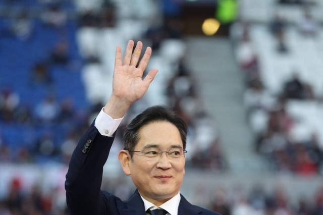 삼성전자 하만, 헝가리에 '2300억' 통 큰 투자…이재용-벤츠 회장 전장회동 '결실'