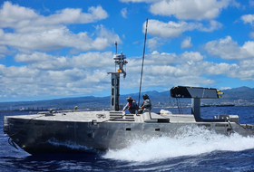 LIG D&A, 美해군과 '비궁' 공급협상 진행…H-60 다임무 헬리콥터 탑재 검토