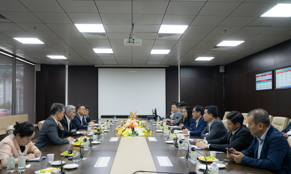 성 김 현대차그룹 사장, '베트남 혈맹' 탄콩그룹 회장 만나 생태계·전동화 전략 논의