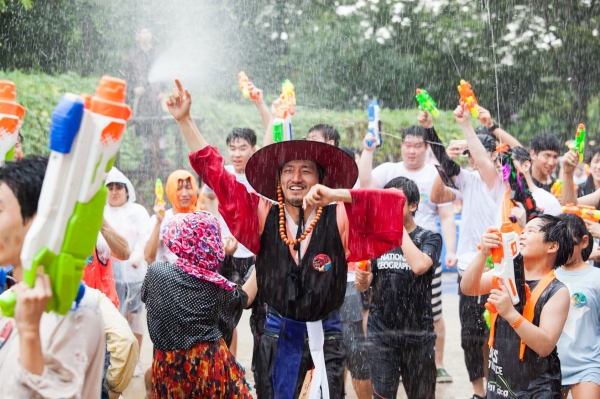 민속촌의 물축제 살수대첩 민속촌의 물축제 살수대첩