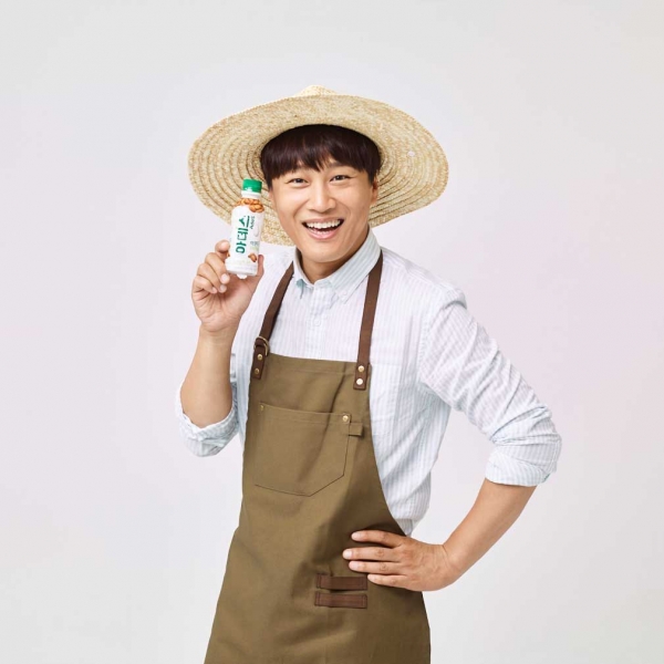 코카-콜라 아데스 모델 배우 차태현 코카-콜라 아데스 모델 배우 차태현