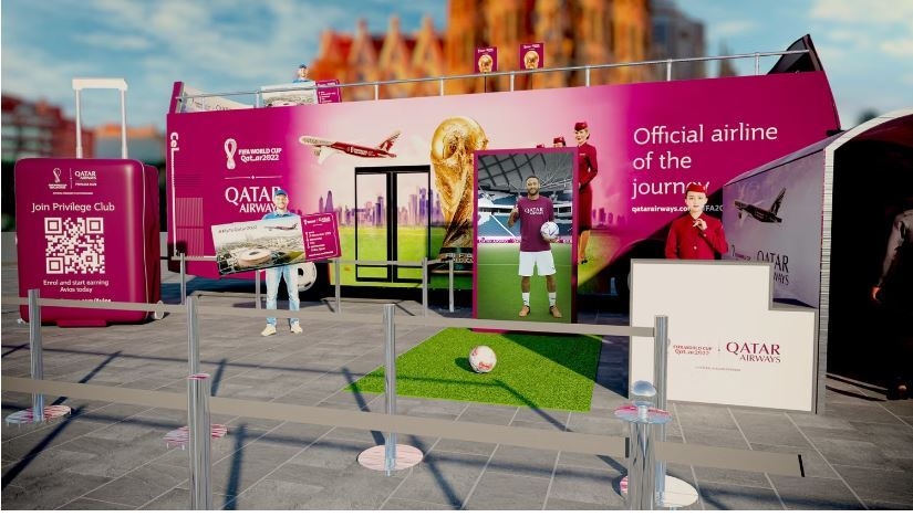 카타르항공은 월드컵 개막을 축하하기 위해 오는 10월까지 유럽 전역을 이층 버스 투어로 축하한다. (사진=카타르항공)