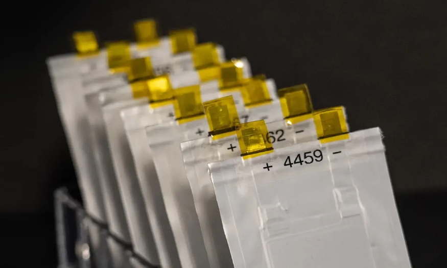 [단독] 아마존, 美 실리콘 전고체배터리 스타트업 투자 - 뉴스 썸네일 이미지