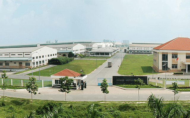 한세실업, 베트남서 대규모 인력 채용...글로벌 의류 생산 '풀가동' - 뉴스 썸네일 이미지